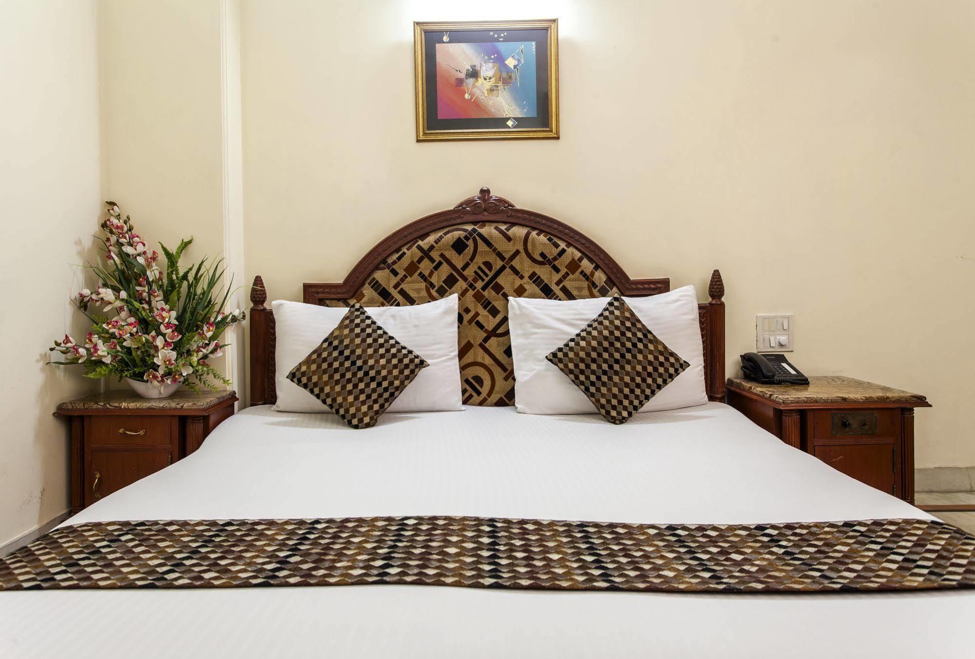 דלהי Hotel Sunstar Residency מראה חיצוני תמונה
