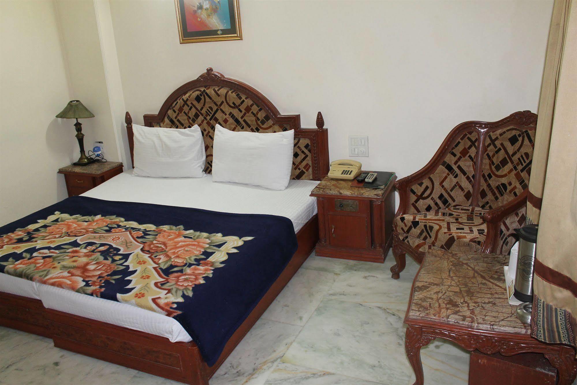 דלהי Hotel Sunstar Residency מראה חיצוני תמונה